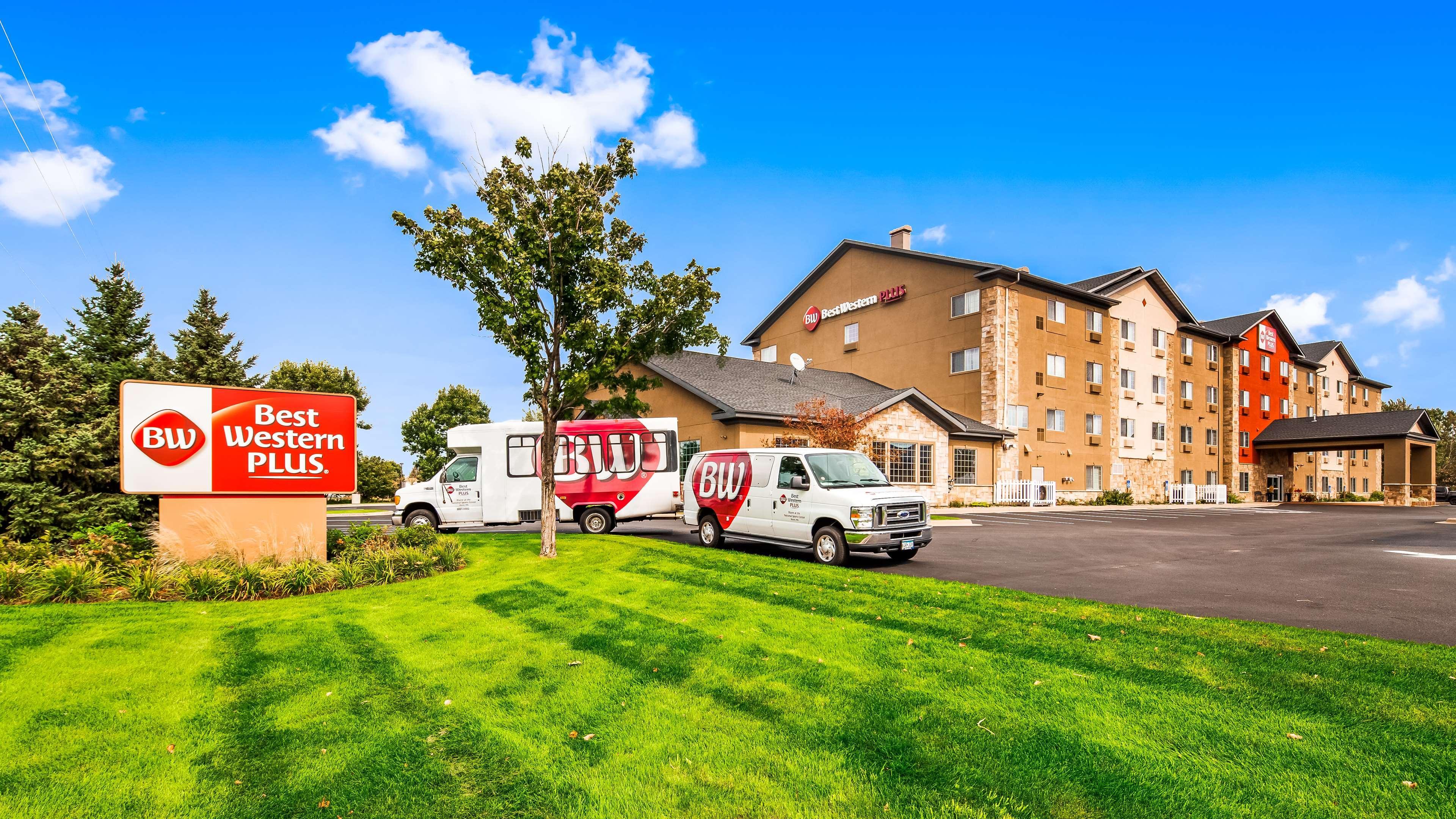 Best Western Plus Blaine At The National Sports Center Hotel Exterior photo